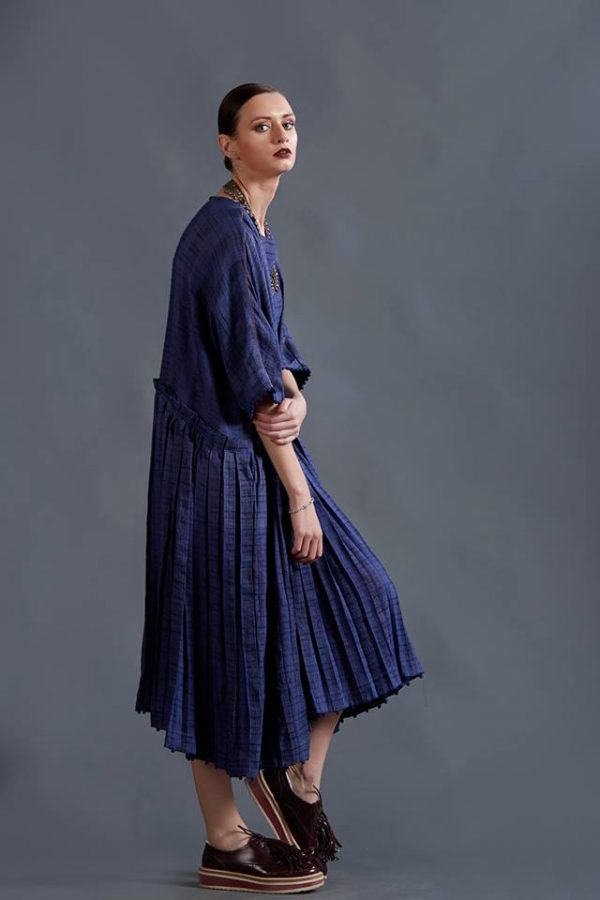 OVERSIZE PLEATED BLUE SILK LINEN DRESS