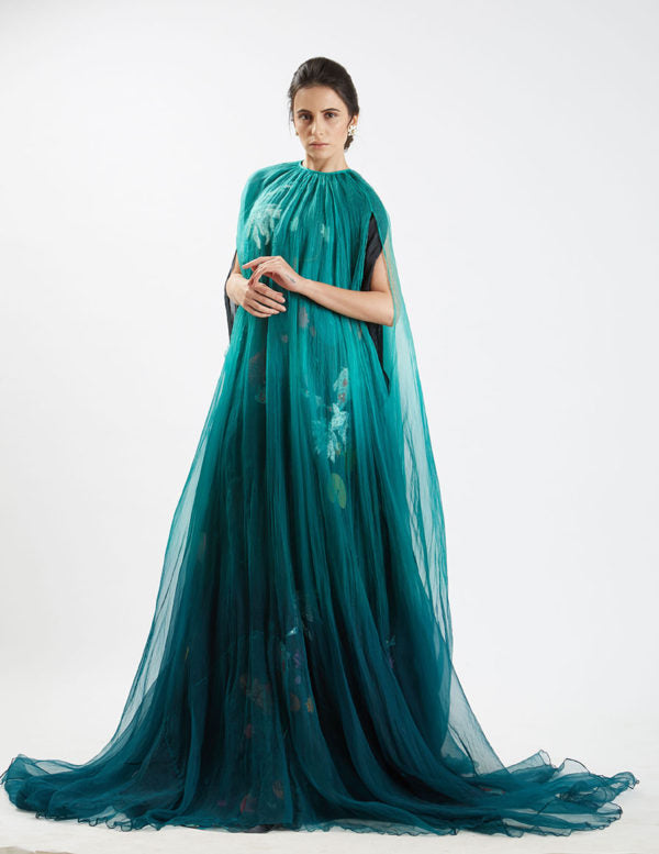 SHEER OMBRE CAPE