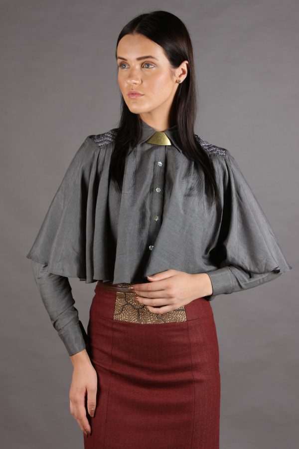 Woollen skirt with embroidered waistband