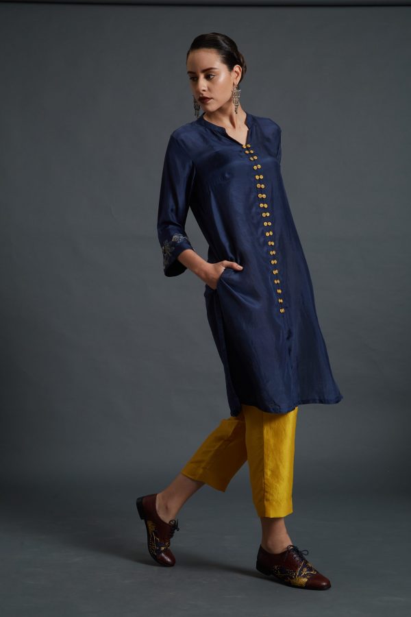 Habutai Silk Kurti with Potli buttons and Cropped Pants