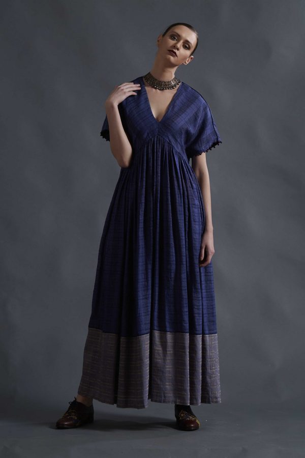 V Neck Mexi Dress