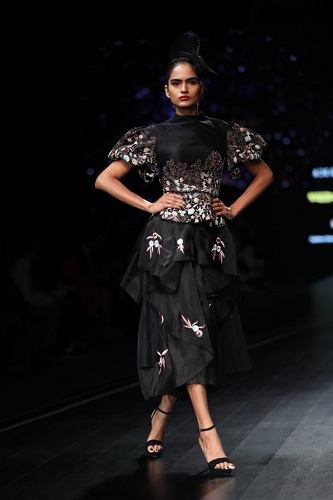 Collection by Nidhi Yasha showcased at LMIFWSS20 (3)